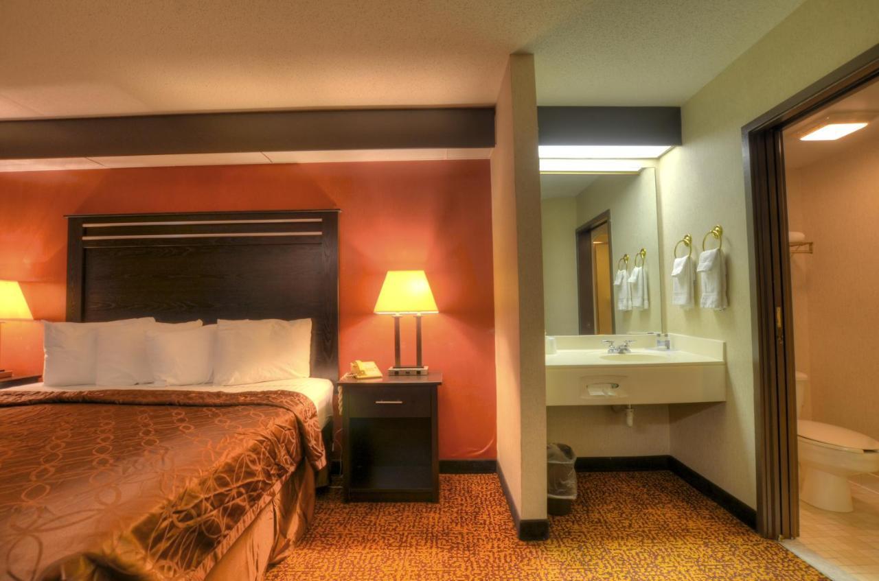 Smoky Mountain Inn & Suites Cherokee Exterior photo